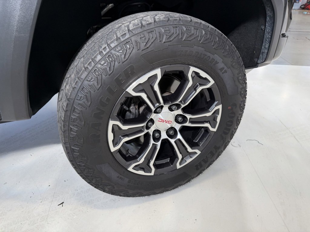 Used 2024 GMC Canyon AT4 w/ Canyon Safety Plus Package image 12
