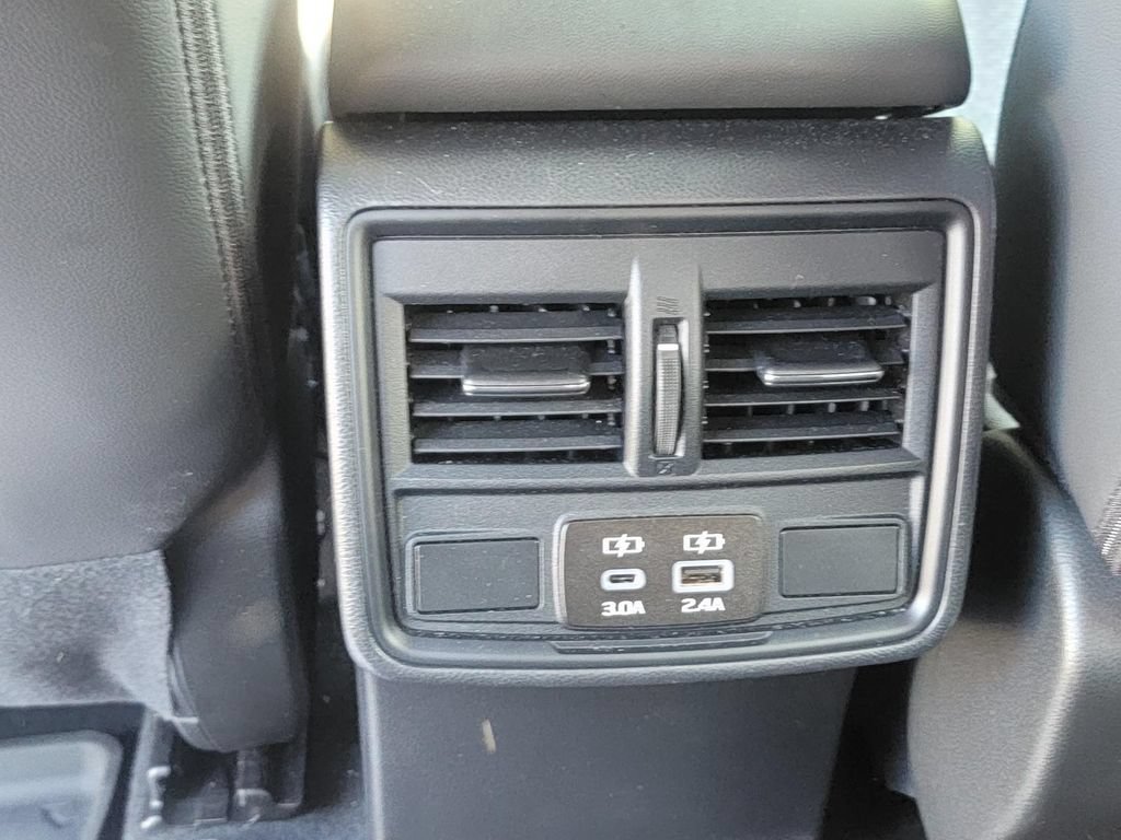 Used 2025 Subaru Forester Premium AWD/4WD image 29