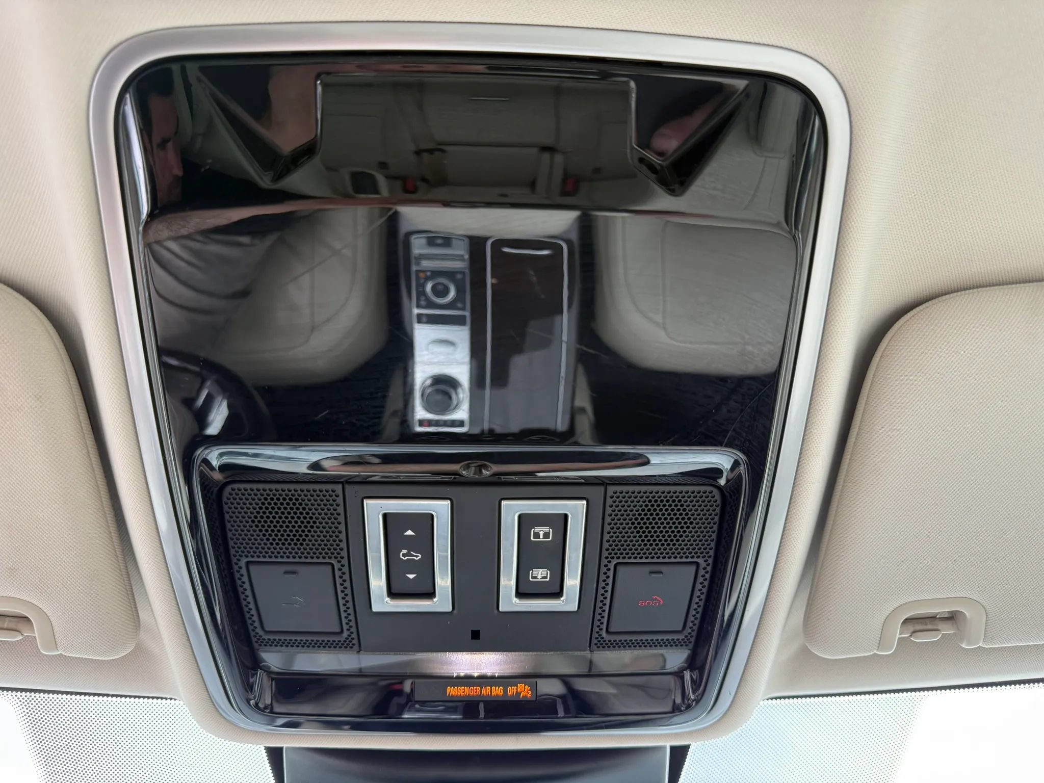Used 2018 Land Rover Range Rover HSE AWD/4WD image 20