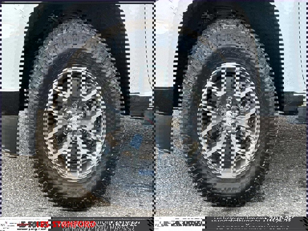 Certified 2022 GMC Canyon AT4 w/ Trailering Package image 10