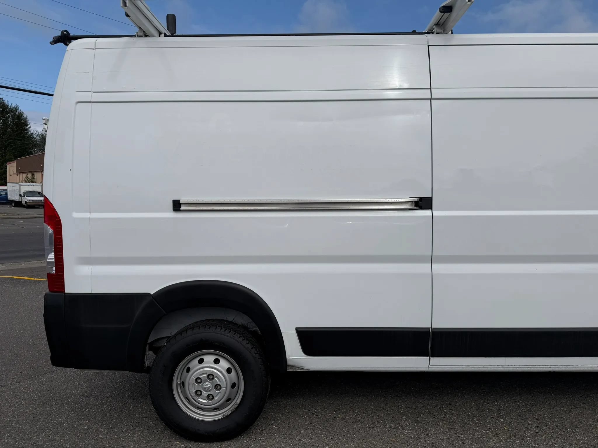 Used 2020 RAM ProMaster 2500 FWD image 5