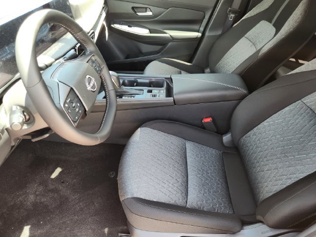 New 2026 Nissan Sentra SV w/ SV Convenience Package FWD image 12