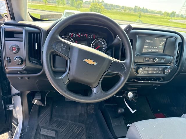 Used 2017 Chevrolet Silverado 1500 Custom w/ Custom Convenience Package AWD/4WD image 18