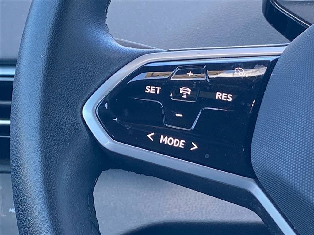 Certified 2023 Volkswagen ID.4 Pro image 7