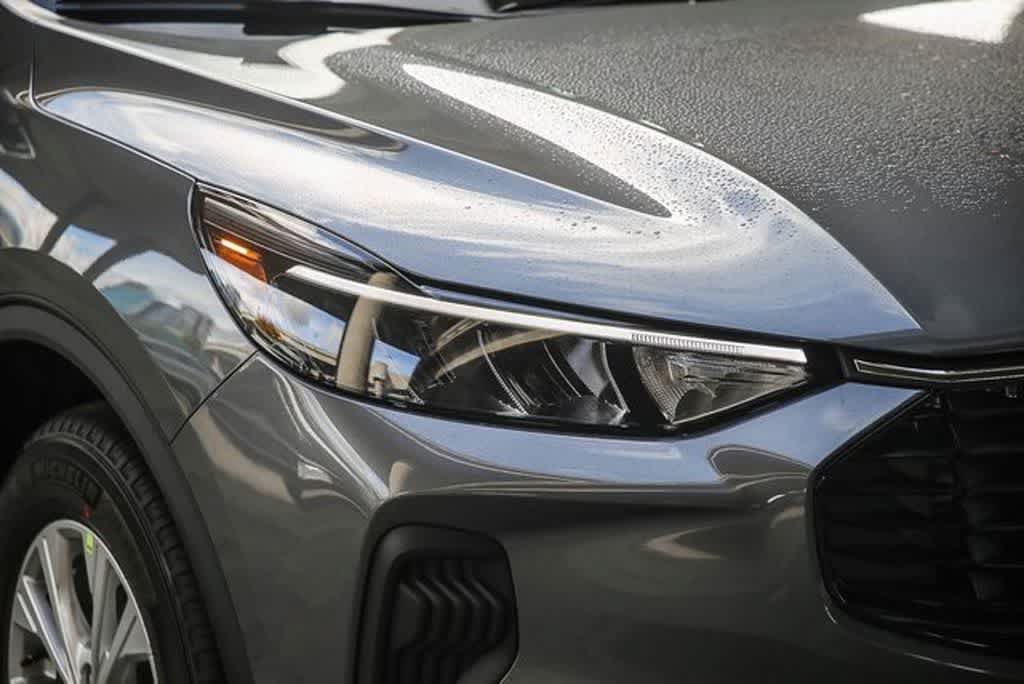 New 2024 Ford Escape Active w/ Tech Pack #2 FWD image 5