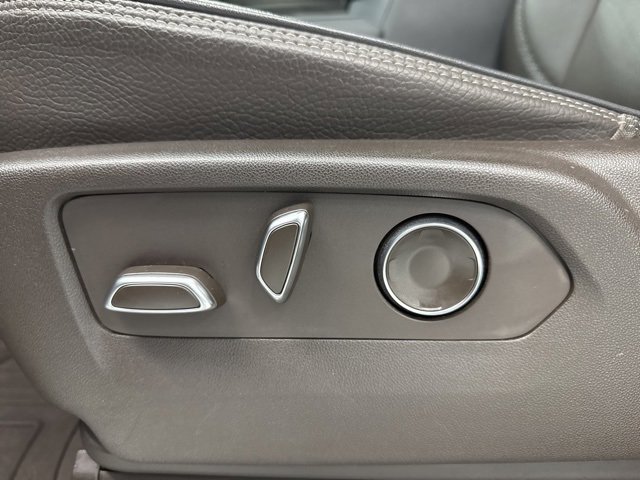 Used 2021 GMC Yukon Denali image 11