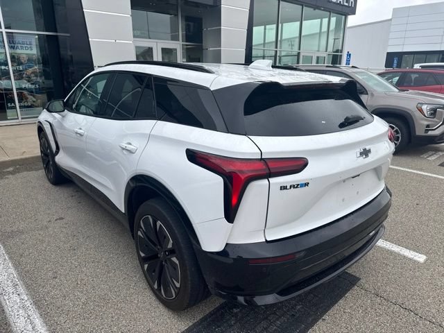 Used 2024 Chevrolet Blazer EV RS AWD/4WD image 4