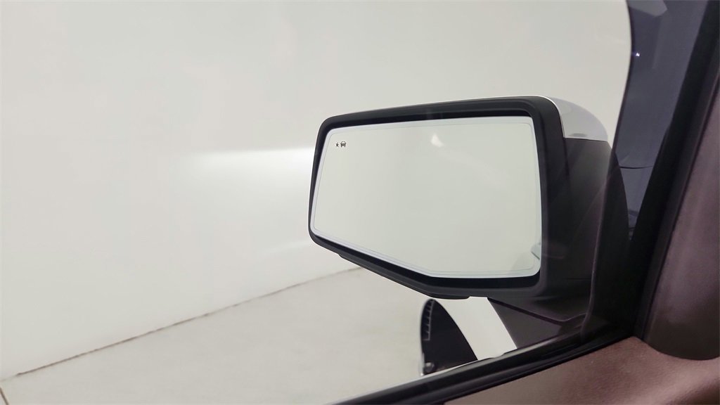 Used 2023 Chevrolet Silverado 1500 LTZ w/ LTZ Convenience Package II image 17