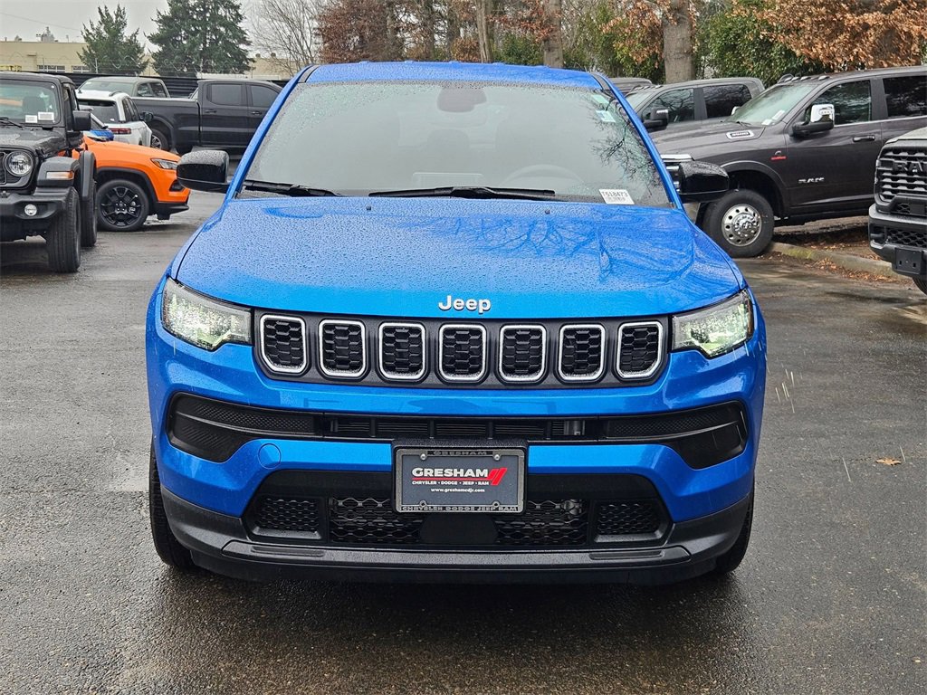 Certified 2025 Jeep Compass Sport image 2
