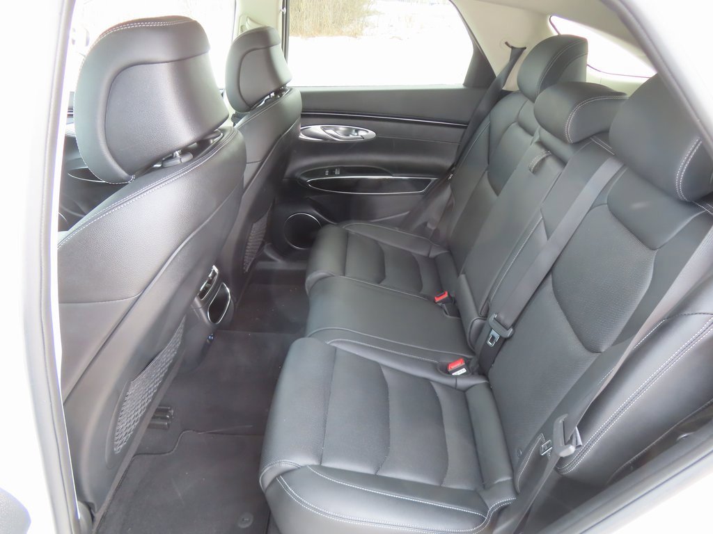 Used 2025 Genesis GV70 2.5T image 31