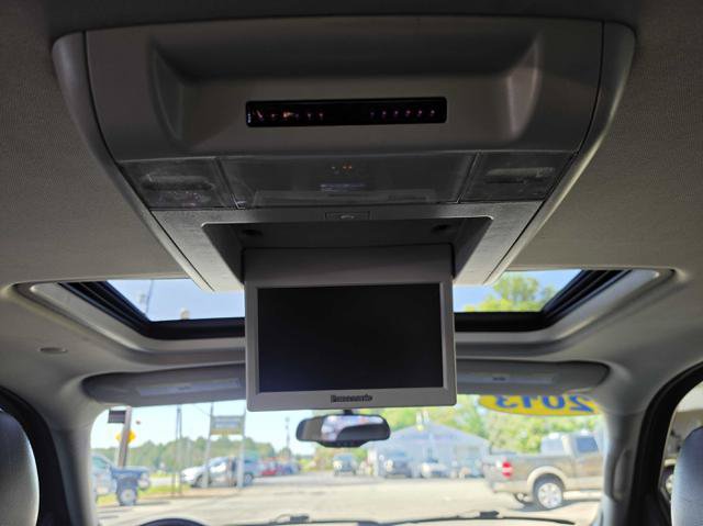 Used 2013 GMC Yukon SLT AWD/4WD image 22