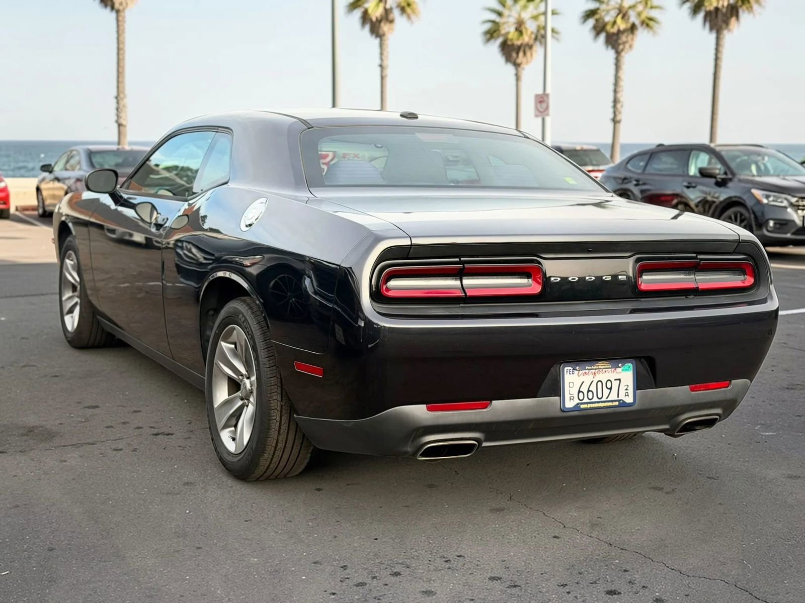 Used 2017 Dodge Challenger SXT RWD image 7