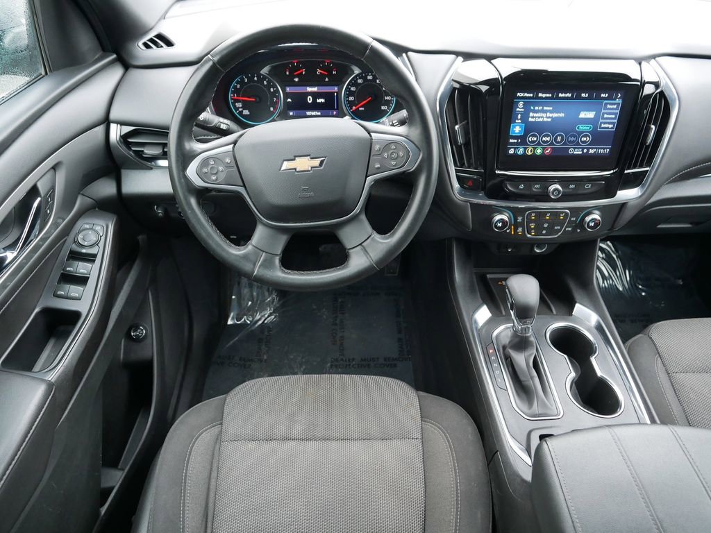 Used 2023 Chevrolet Traverse LT image 16