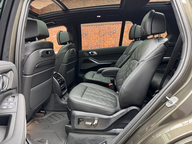 Used 2026 BMW X7 xDrive40i image 23