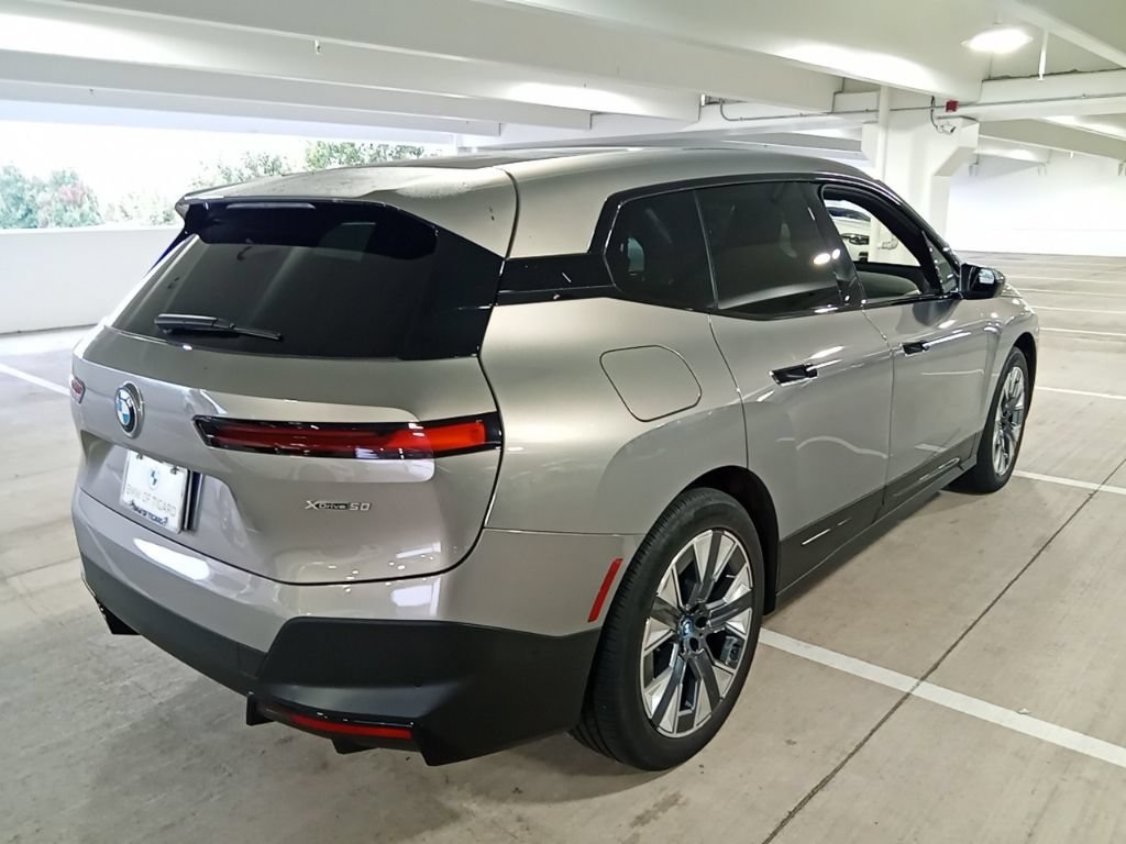 Certified 2024 BMW iX xDrive50 AWD/4WD image 5
