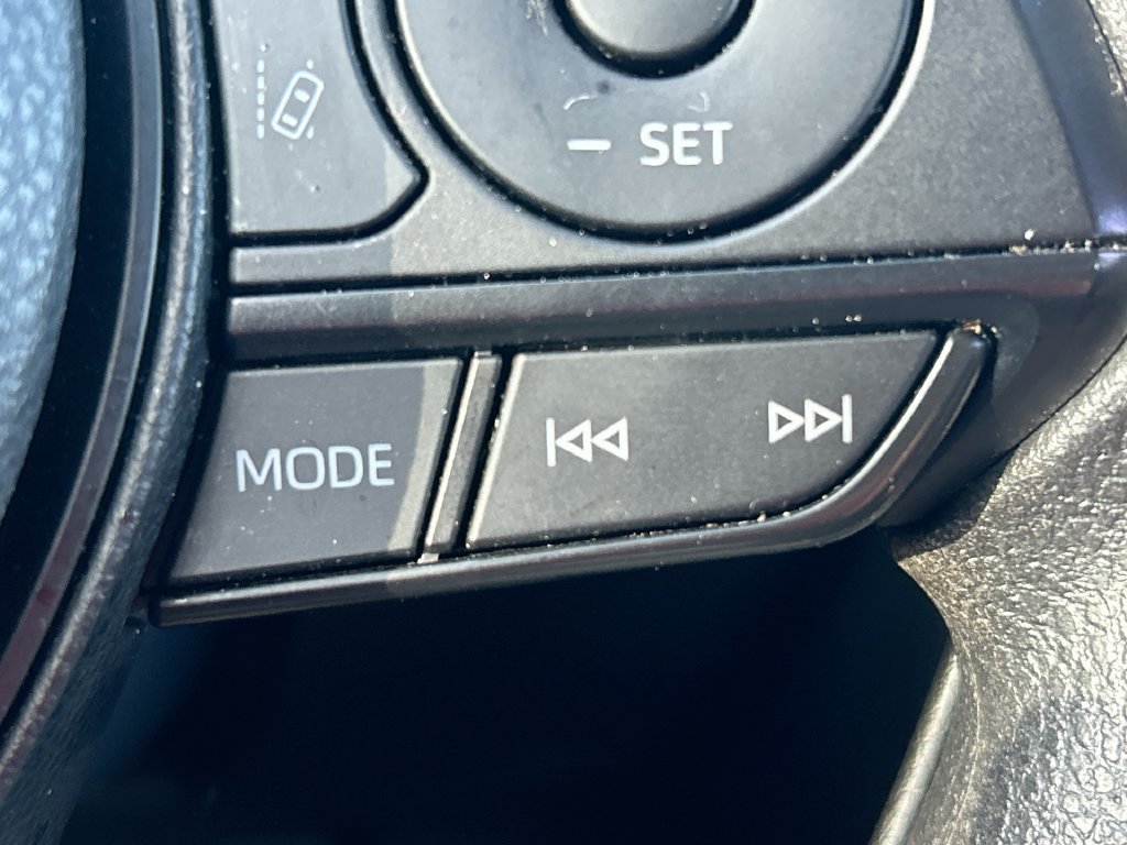 Certified 2025 Toyota RAV4 XLE FWD image 17