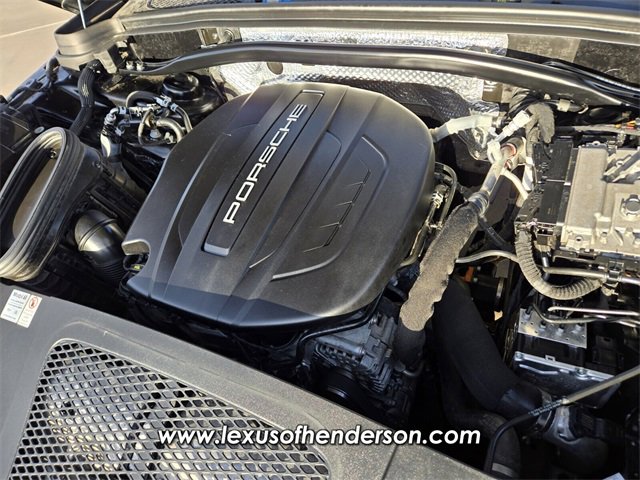 Used 2021 Porsche Macan image 19