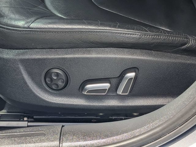 Used 2016 Audi A4 2.0T Premium w/ Convenience Plus Package FWD image 16