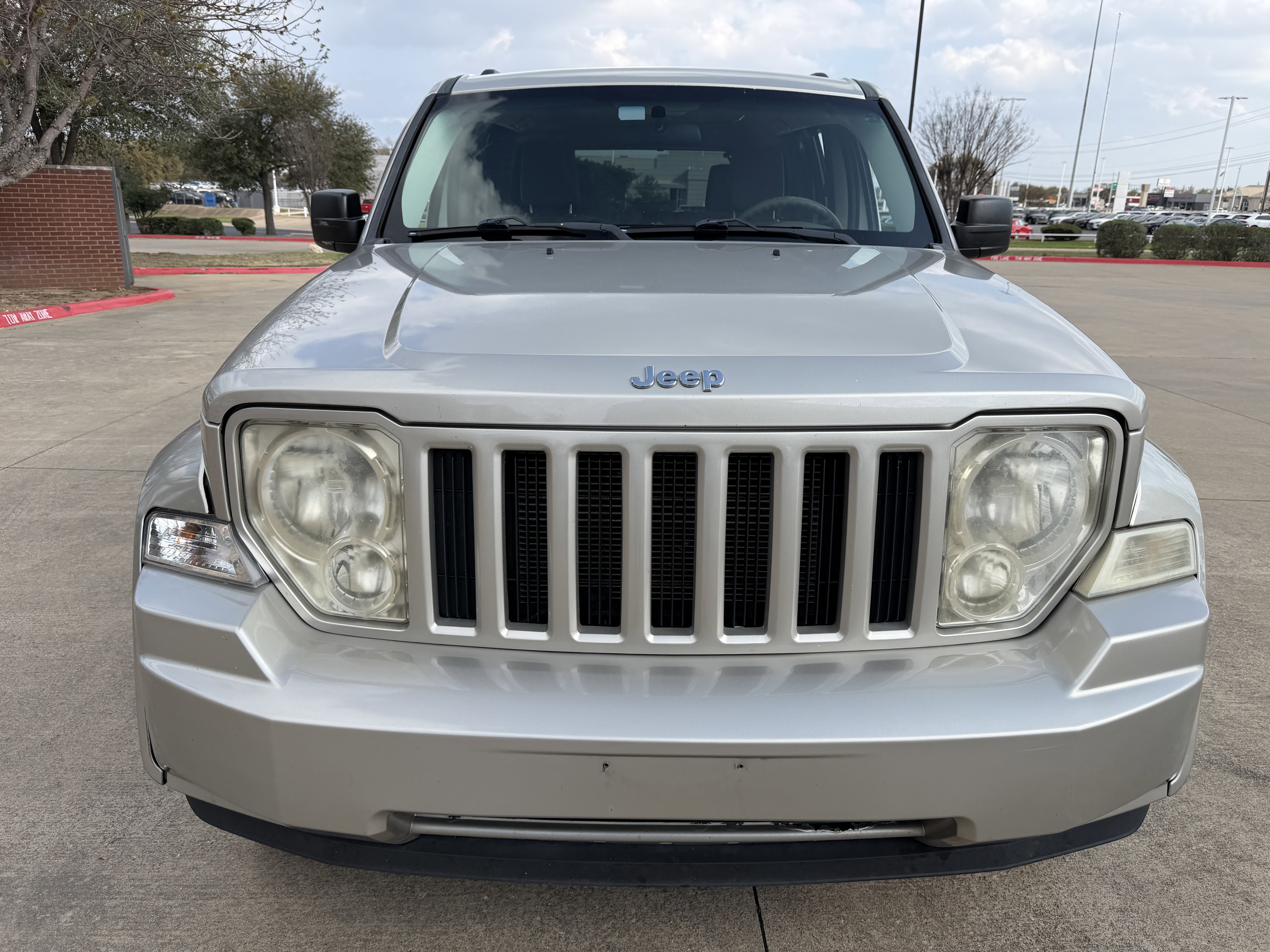 Used 2009 Jeep Liberty Sport w/ Popular Equipment Group RWD image 2