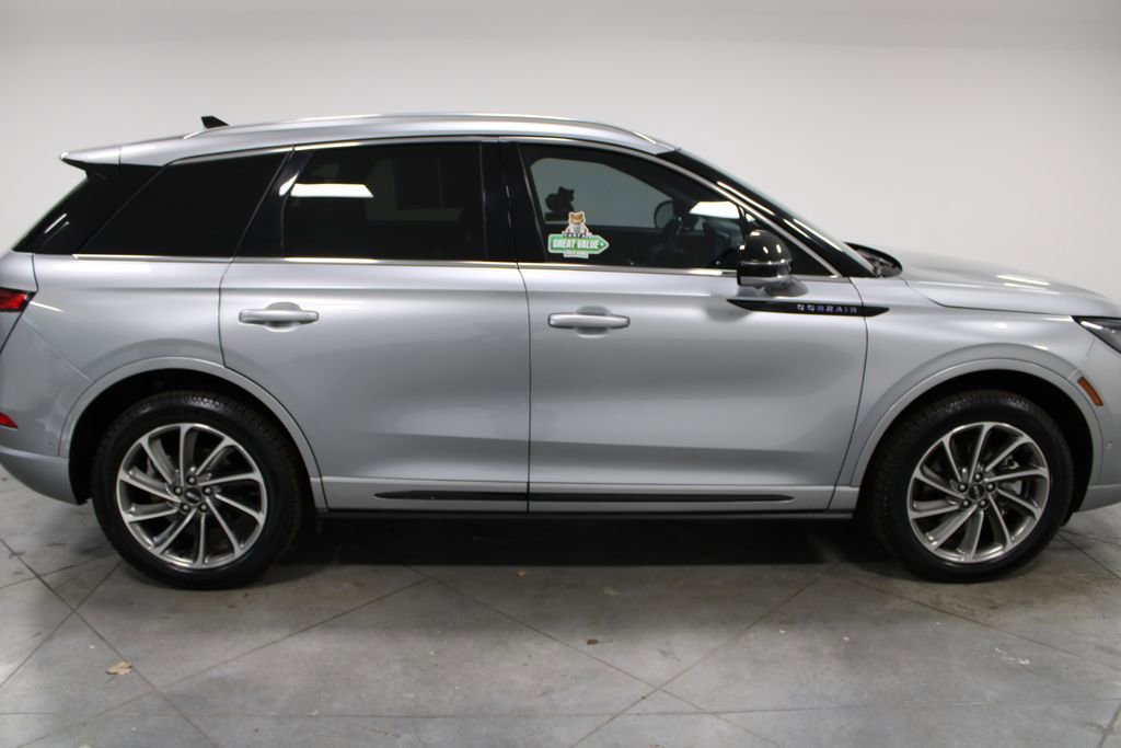 Used 2022 Lincoln Corsair Grand Touring image 10