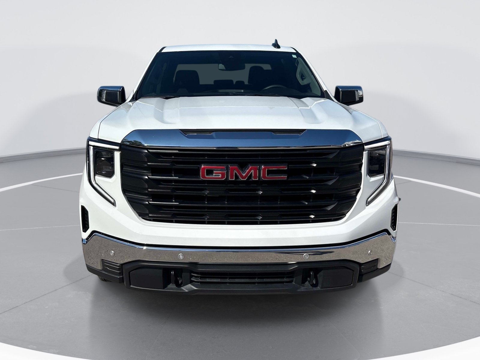 Used 2024 GMC Sierra 1500 Pro w/ Pro Value Package AWD/4WD image 2