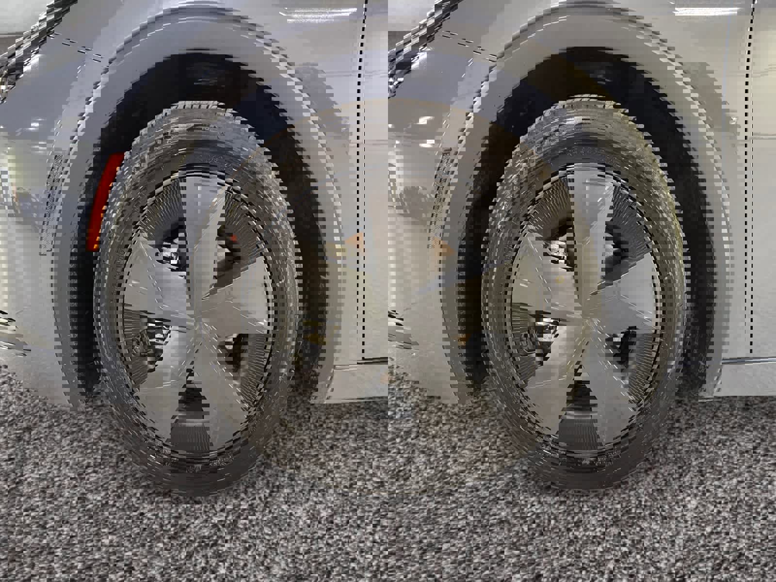 Used 2024 Toyota Prius LE image 21