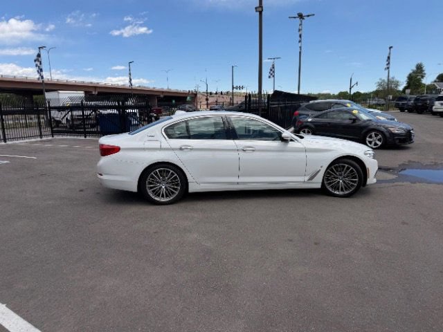 Used 2018 BMW 530e xDrive AWD/4WD image 11