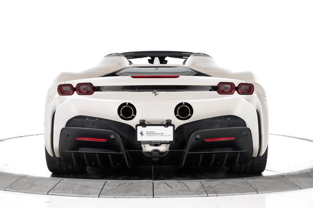 Used 2023 Ferrari SF90 Spider AWD/4WD image 8