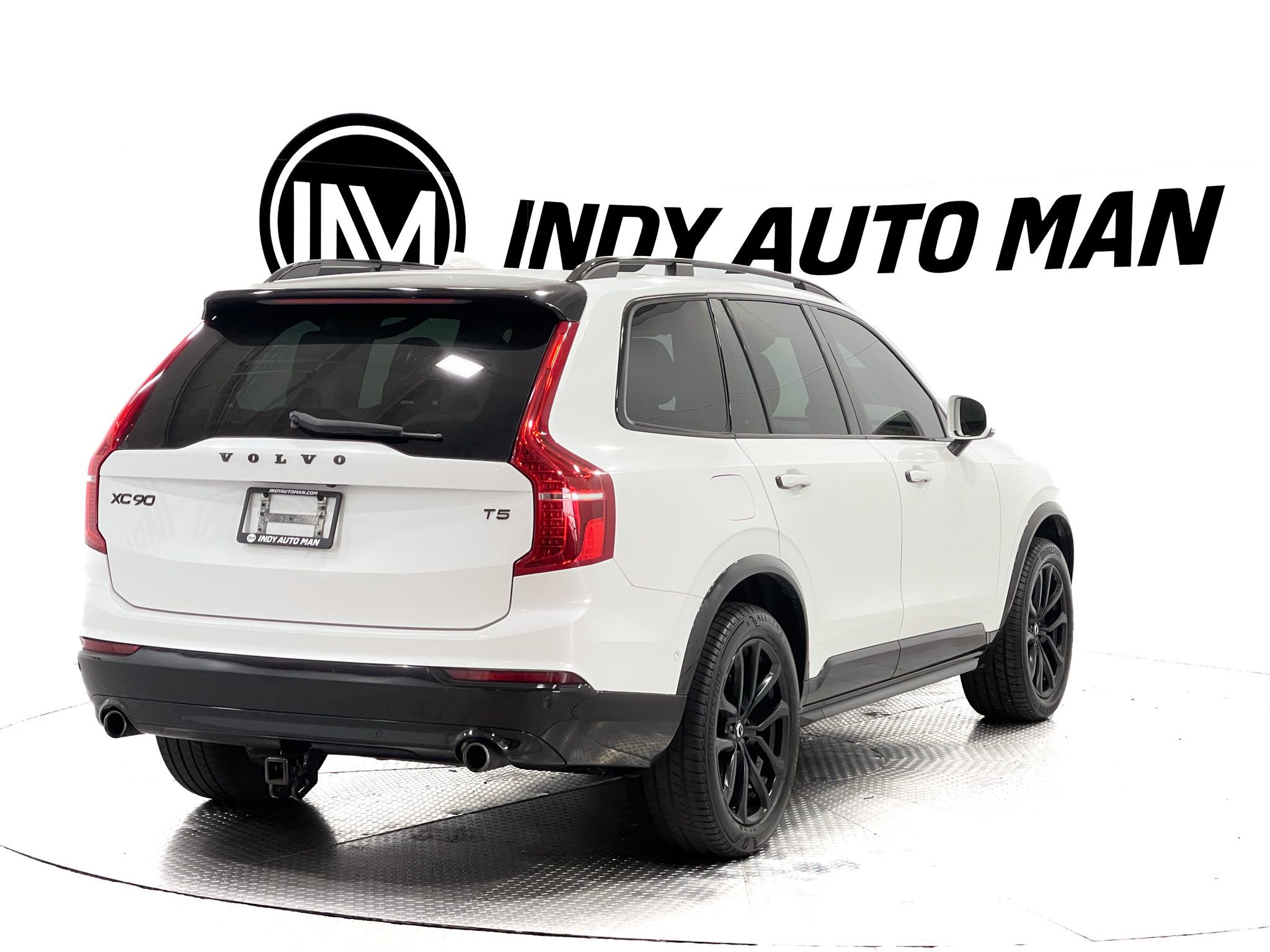 Used 2018 Volvo XC90 T5 Momentum w/ Convenience Package FWD image 4