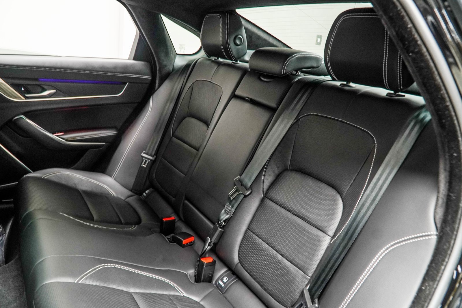 Used 2024 Jaguar XF R-Dynamic SE image 42