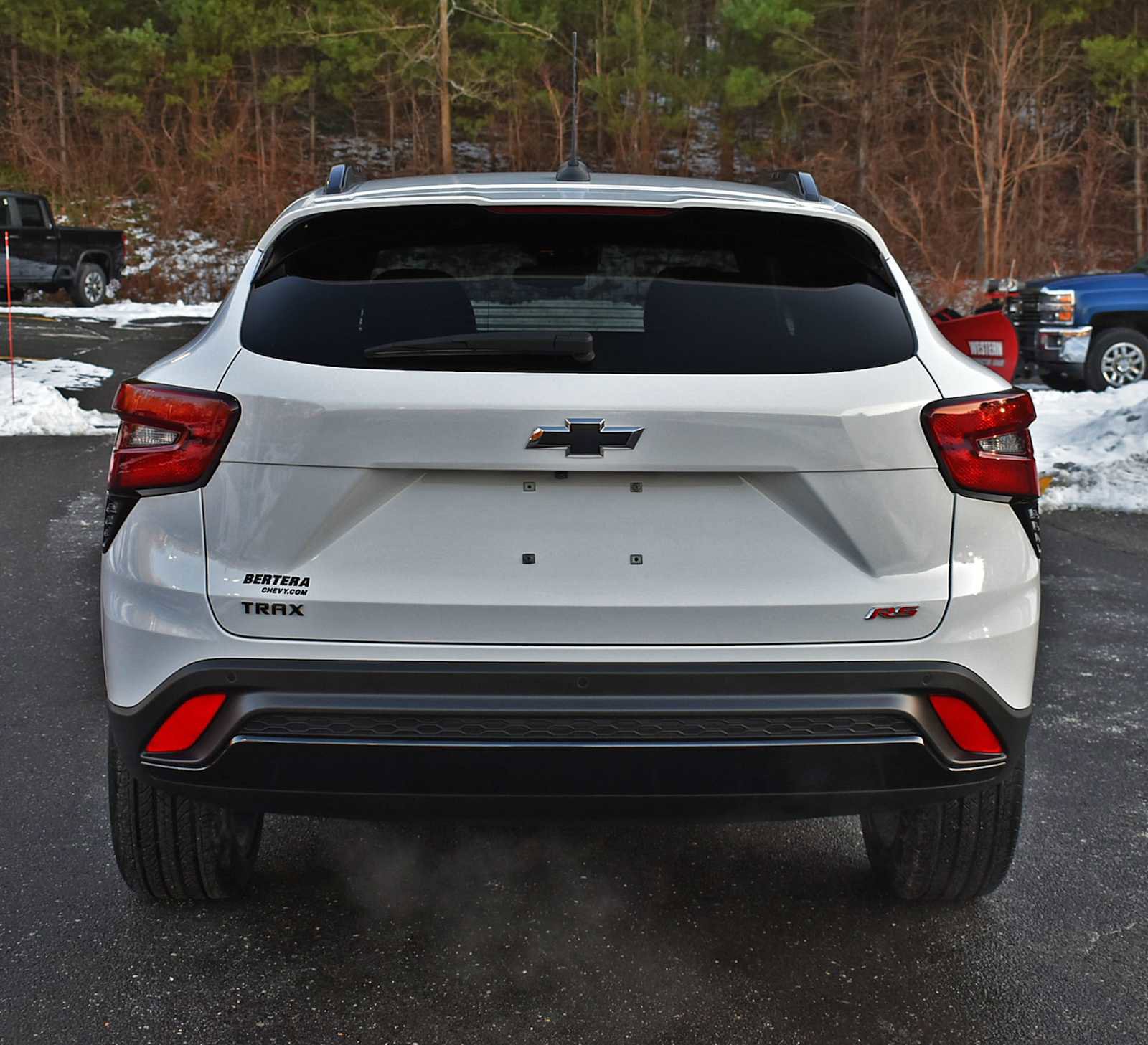 Used 2025 Chevrolet Trax RS w/ Sunroof Package image 7