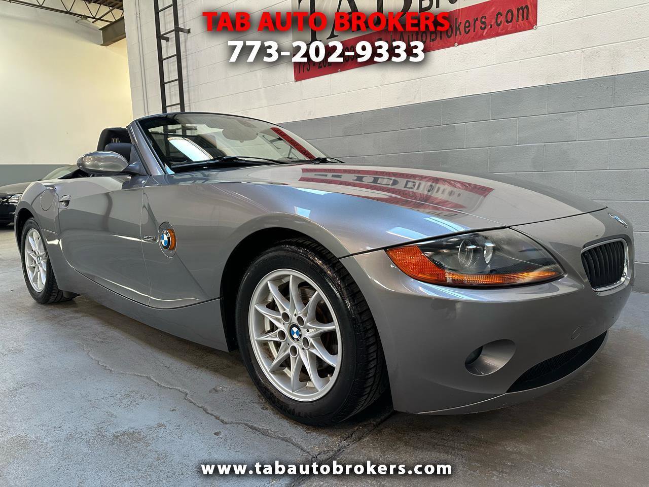 Used 2004 BMW Z4 2.5i image 1