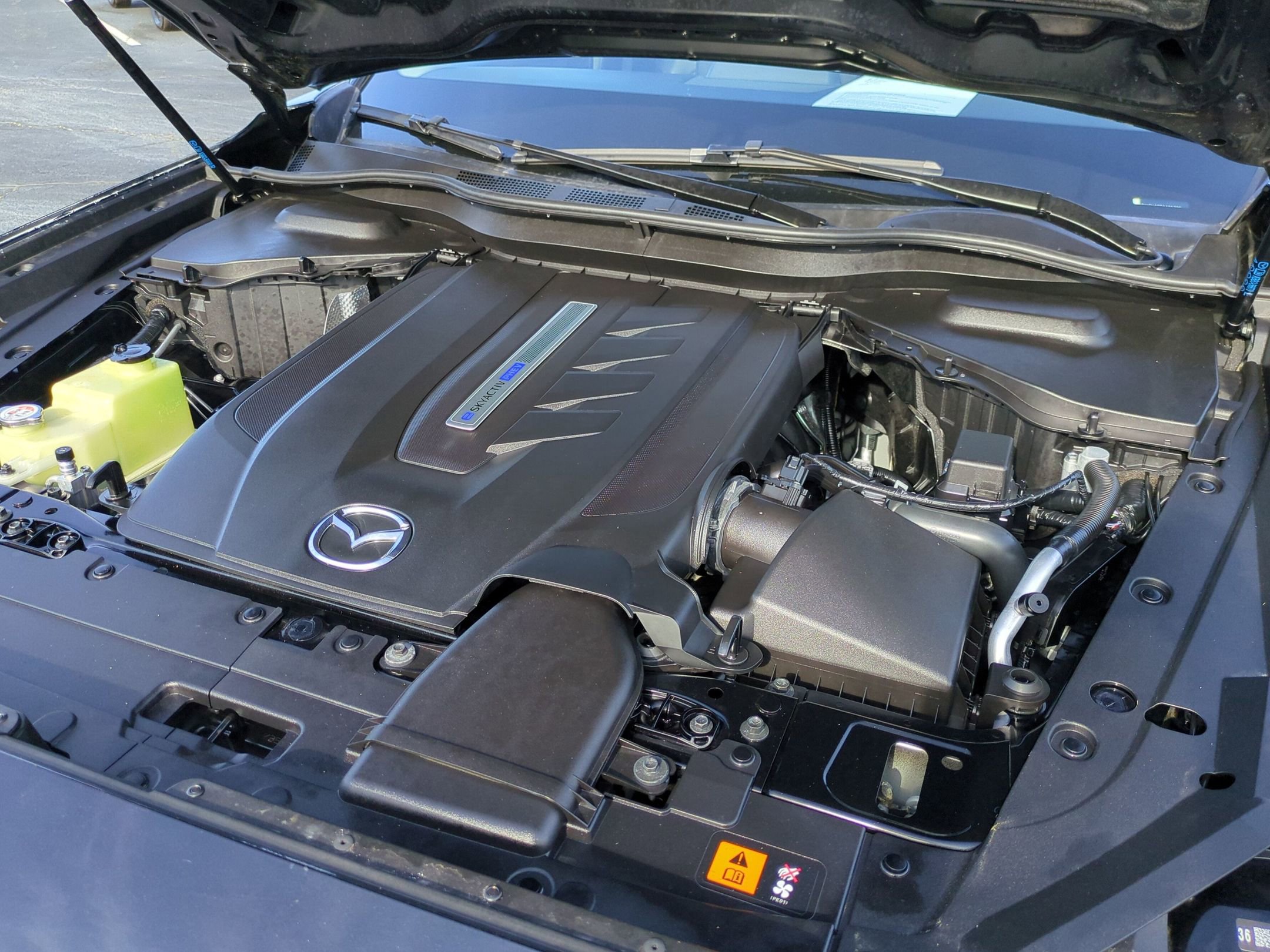 Certified 2024 MAZDA CX-90 Plug-In Hybrid w/ Preferred image 42
