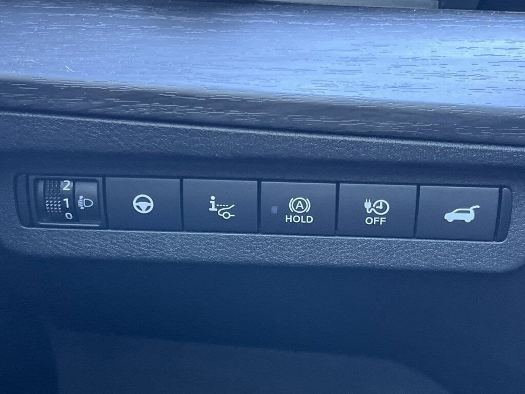 Used 2023 Nissan Ariya image 13