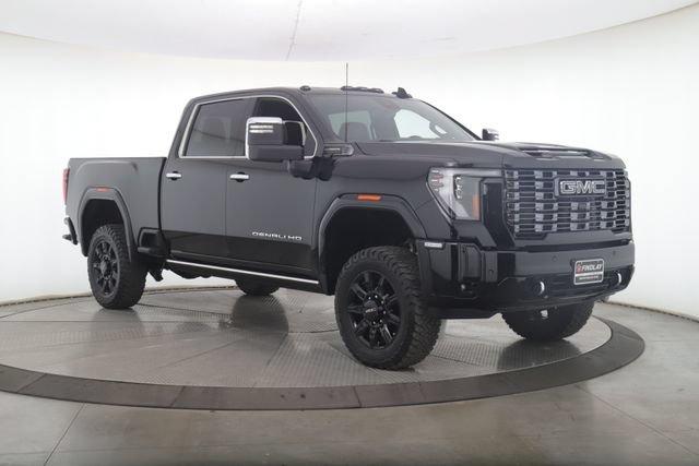 Used 2025 GMC Sierra 2500 Denali Ultimate AWD/4WD image 2