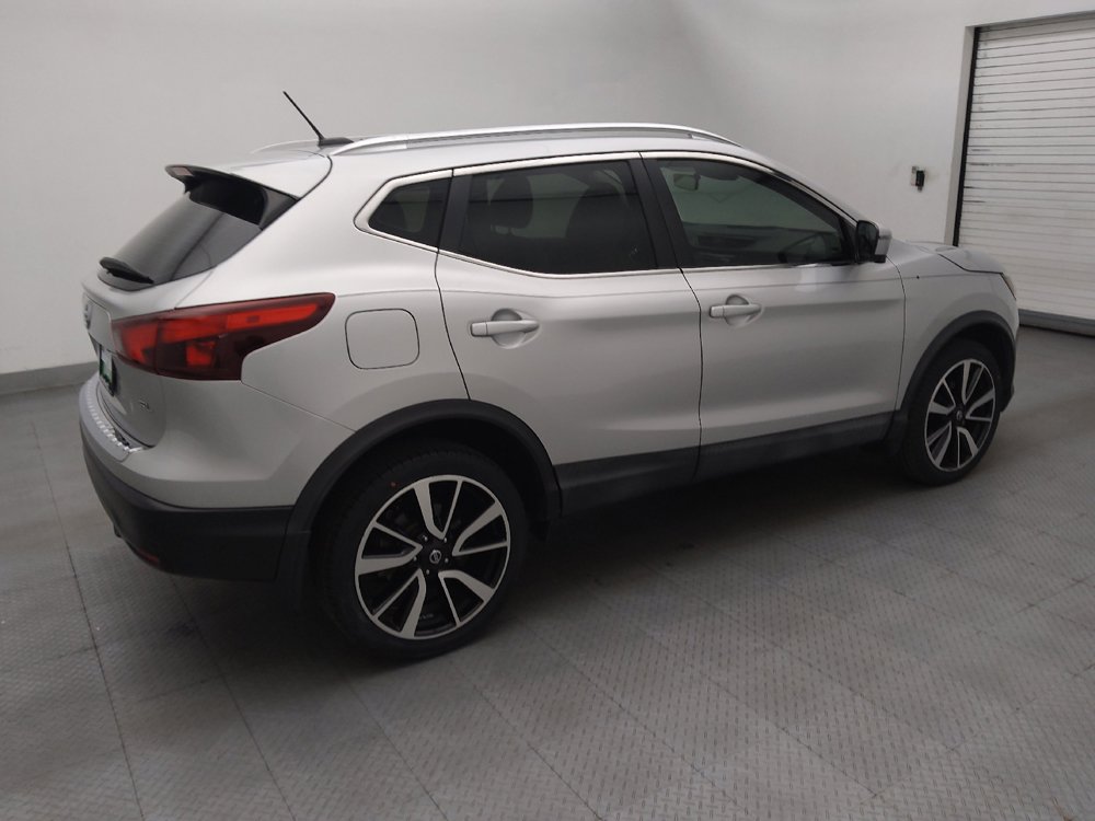 Used 2019 Nissan Rogue Sport SL w/ Premium Package FWD image 10