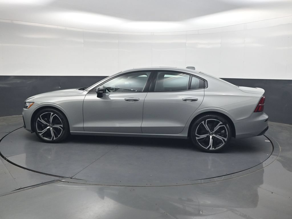 Used 2024 Volvo S60 B5 Core w/ Climate Package FWD image 11