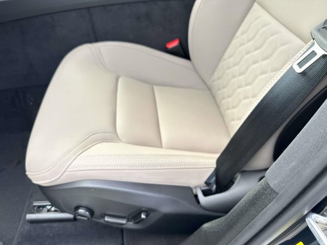 New 2026 Volvo XC60 B5 Plus w/ Climate Package image 20