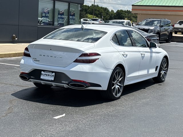 Used 2025 Genesis G70 2.5T RWD image 3