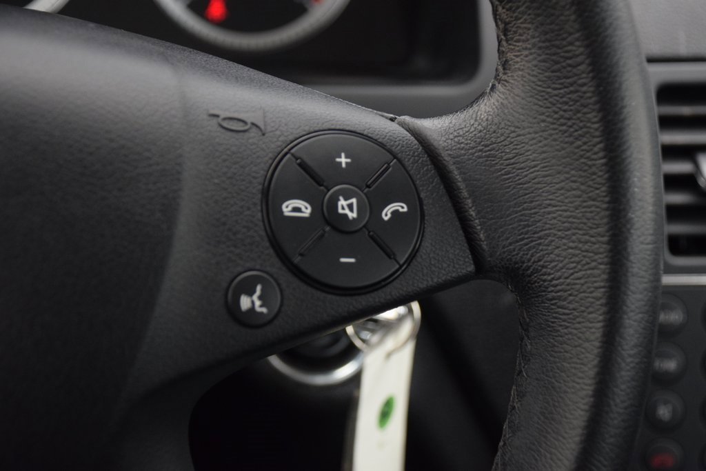 Used 2008 Mercedes-Benz C 300 Sedan image 21