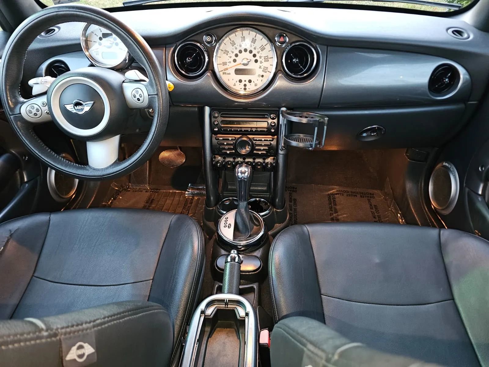 Used 2008 MINI Cooper Convertible image 9