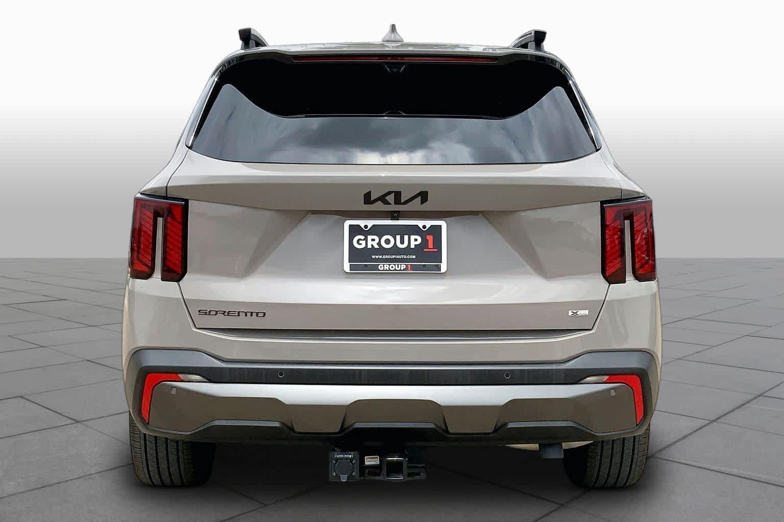 Certified 2025 Kia Sorento SX Prestige w/ Olive Brown Leather Package AWD/4WD image 5