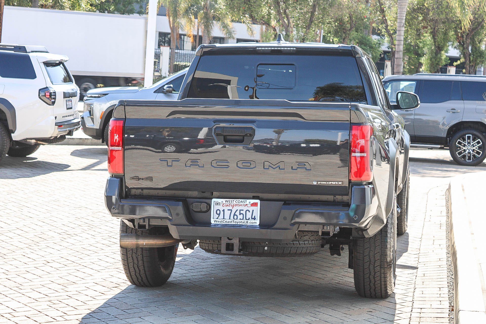 Used 2024 Toyota Tacoma TRD Off-Road w/ TRD Off Road Upgrade Package AWD/4WD image 7