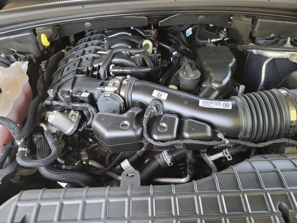 Used 2023 Jeep Grand Cherokee Laredo w/ Luxury Tech Group I AWD/4WD image 24