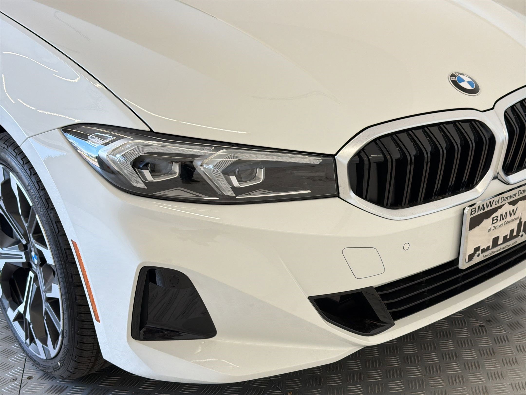 New 2026 BMW 330i xDrive Sedan w/ Convenience Package AWD/4WD image 11