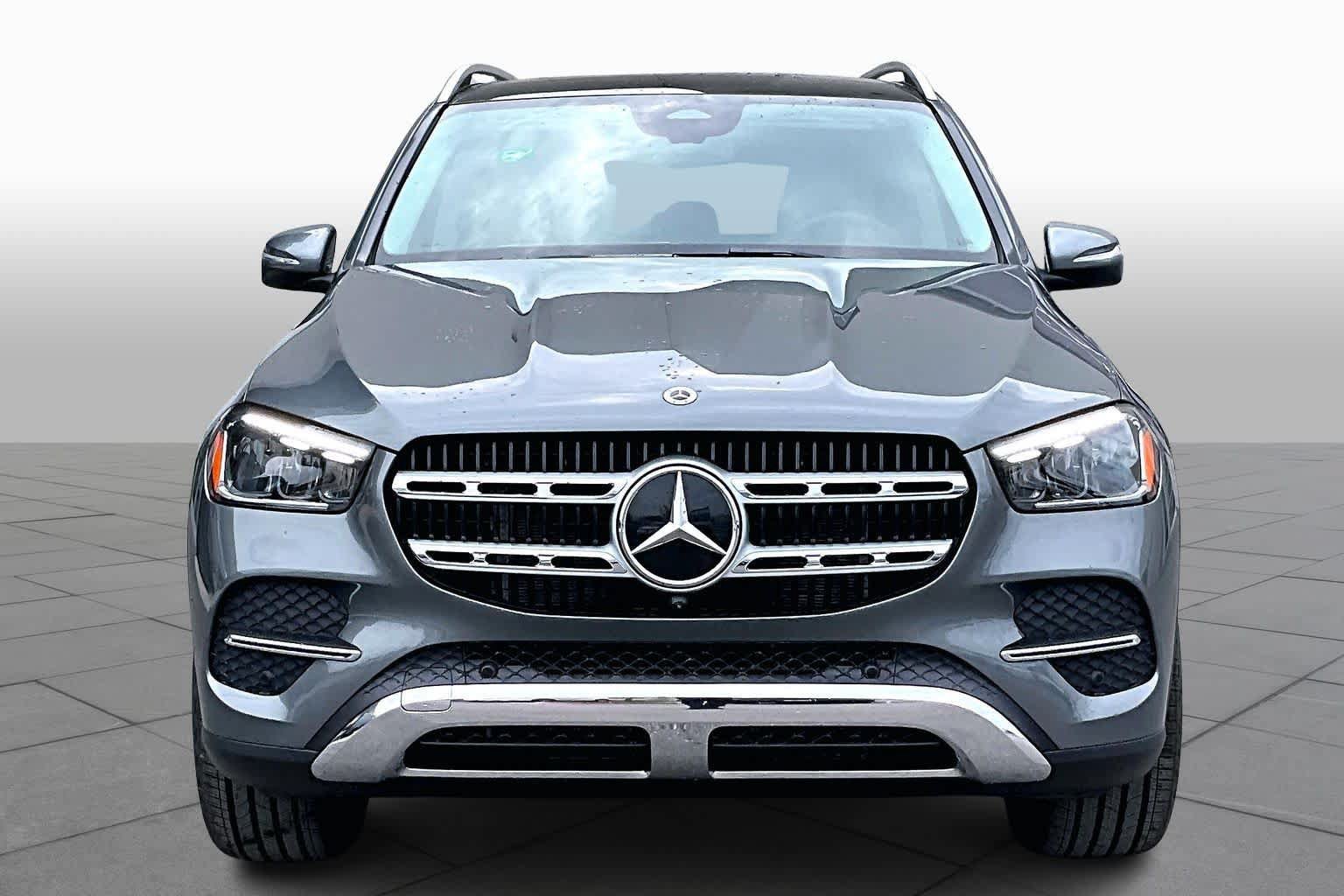 New 2026 Mercedes-Benz GLE 450e 4MATIC image 3