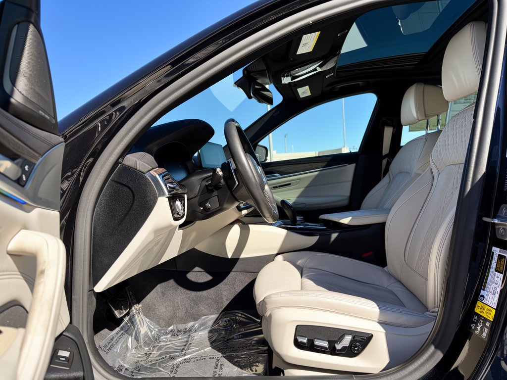 Used 2020 BMW M550i xDrive w/ Executive Package AWD/4WD image 5