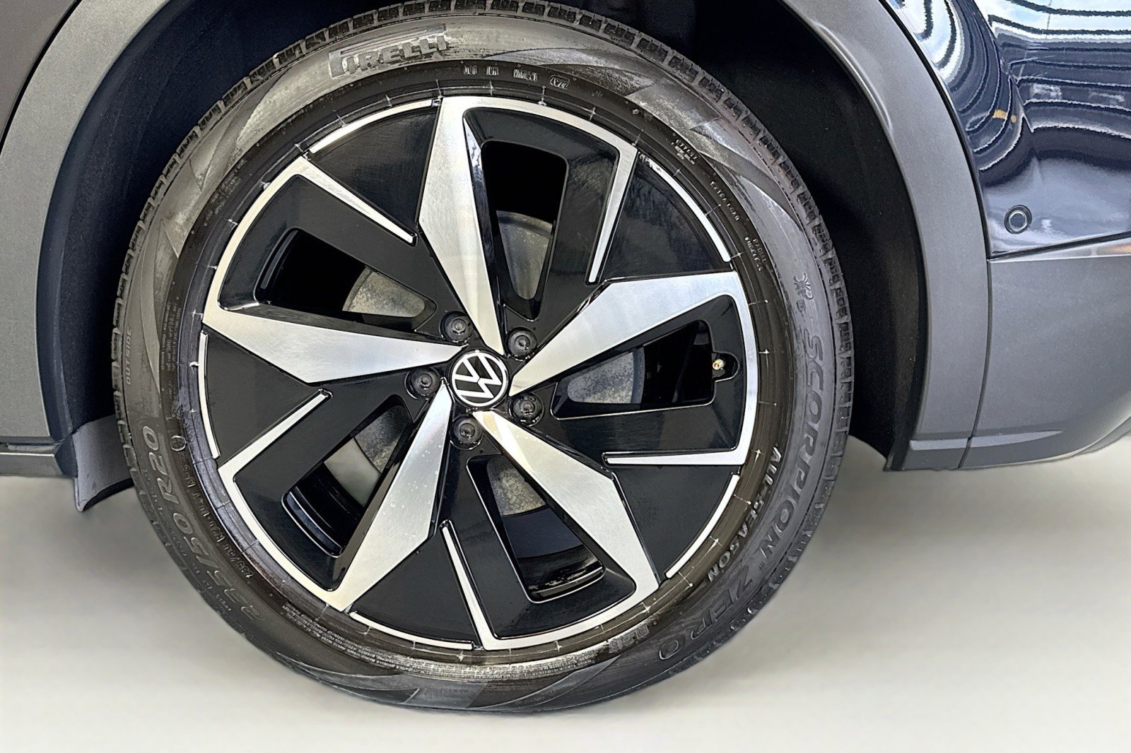 Used 2023 Volkswagen ID.4 S image 28