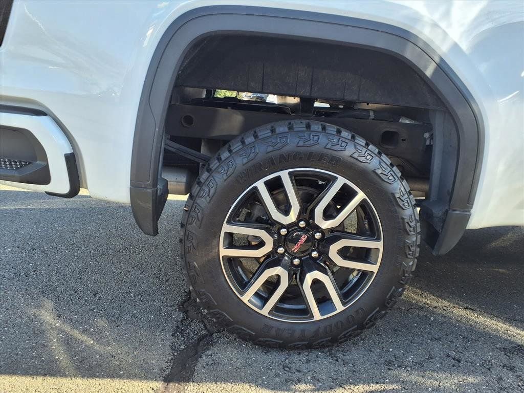 Certified 2023 GMC Sierra 1500 AT4 w/ AT4 Premium Package image 7