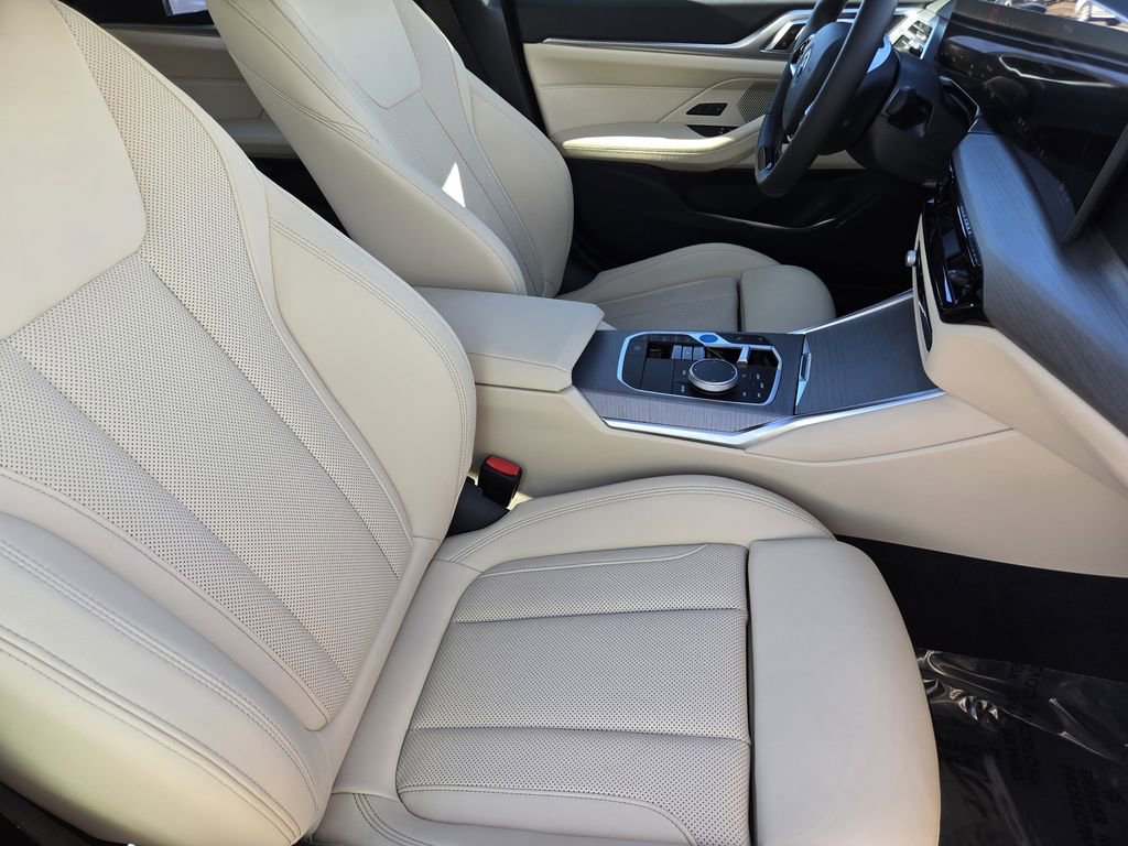 Certified 2025 BMW i4 xDrive40i image 17